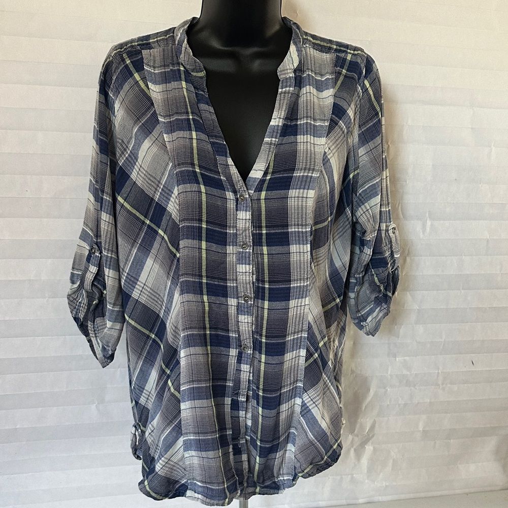 Maurice's Women’s Blue White Plaid Button Down Shirt Size 0